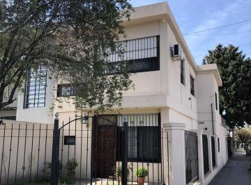 PH · 140m² · 4 Ambientes · 2 Cocheras · PH 4 Ambientes en Venta - Ramos Mejia