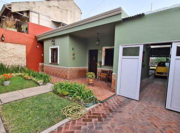 Casa · 250m² · 4 Ambientes · 4 Cocheras · Casa Moderna Venta 4 Ambientes Parque Ituzaingó Apto Crédito