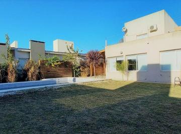 BMP-BMP-698_2 · 3 Dorm C/pileta - Zona Don Carlos II