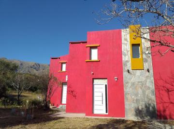 Casa · 200m² · 8 Ambientes · 4 Cocheras · Venta de Hermoso Complejo de Cabañas a Estrenar en Merlo San Luis.