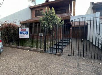 Casa de 4 ambientes, La Matanza · Chalet Venta Ramos Mejía Sur Residencial