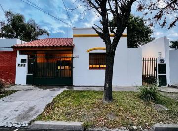 PH de 3 ambientes, Ituzaingó · Hermoso PH Ubicado en Zona Residencial de Ituziango Norte