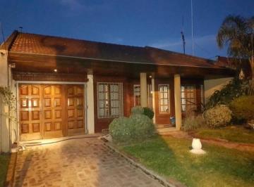 Casa de 5 ambientes, Merlo · Venta de Hermosa Casa en Merlo - Parque San Martin.