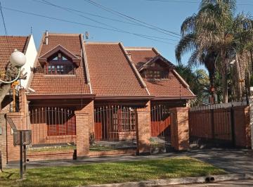 Casa de 6 ambientes, Berazategui · Chalet 2 Plantas Gran Categoría. Berazategui