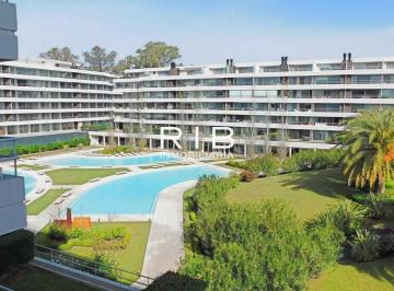 Departamento · 139m² · 4 Ambientes · 2 Cocheras · Departamento de 4 Ambientes con Vista a Las Piscinas - Alquiler Anual