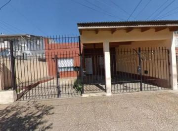 Casa de 6 ambientes, Lomas de Zamora · Casa en Venta en Banfield con Otra Casa en El Fondo