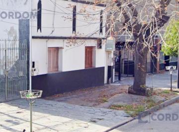 PH · 65m² · 3 Ambientes · Venta PH en Lanús Este Tipo Casa 3 Ambientes con 2 Patios y Terraza Al Contrafrente
