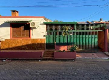ARQ-ARQ-240_2 · Casa en Venta a Pasos del Centro!