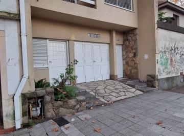 Casa de 3 ambientes, Lomas de Zamora · Dos Casas Independientes - Ideal Uso Profesional /o Vivienda