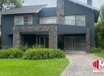 Casa de 5 ambientes, Esteban Echeverría · Casa - Saint Thomas
