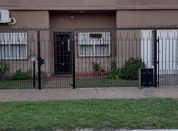 Casa de 6 ambientes, Lomas de Zamora · Hermosa Casa a La Venta Ideal Para Dos Familias en Lomas de Zamora