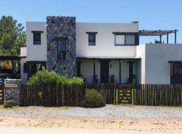 BPV-BPV-8127_2 · 4 Dorm. | Arenas de José Ignacio Ref: 8127