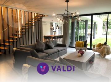 Casa · 900m² · 5 Ambientes · Casa en Venta - Barrio Terralagos, Canning