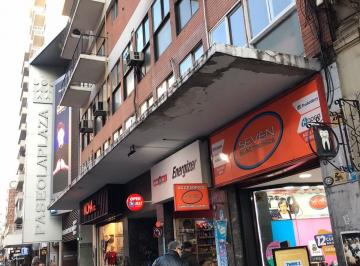 Local comercial de 1 ambiente, Centro / Microcentro · Av Corrientes Al 1600 Se Alquila Local a 10 m del Complejo La Plaza