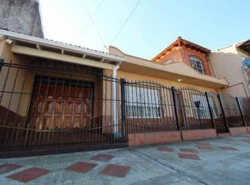 GEP-GEP-1279_2 · Casa 4 Ambientes con Garage