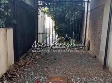 Casa · 70m² · 3 Dormitorios · Interna Unica de Pasillo