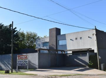 Casa de 5 ambientes, La Matanza · Excelente Vivienda 5 Amb. Zona Residencial