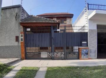 ANC-ANC-393_2 · Venta Casa 4 Ambientes en Bernal