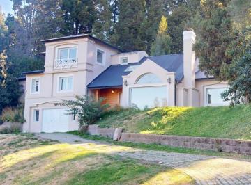 Casa · 336m² · 5 Ambientes · 2 Cocheras · Casa Unica 4 Dorm., Jardin, Vista Al Lago Bº Belgrano
