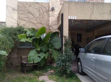 Casa · 140m² · 4 Ambientes · 2 Cocheras · Barrio Mirasoles! Monte Grande!