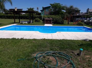 Casa · 170m² · 6 Ambientes · 3 Cocheras · Casa - Santa Rosa de Calchines