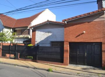 Casa de 5 ambientes, Morón · Casa en Villa Sarmiento Haedo 3 Hab