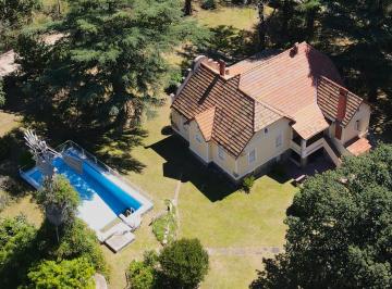 Casa de 6 ambientes, La Falda · Casona en Venta – Barrio Villa Eden – La Falda - A167