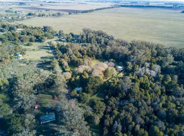 Casa · 240m² · 3 Ambientes · Importante Fraccion en Santa Isabel con Añosa Forestacion