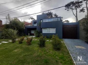 Foto1 · Venta Casa 3 Dorm. en Playa Mansa, Punta del Este con Pileta