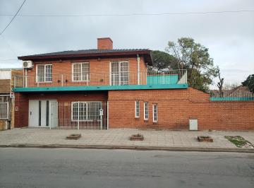 Casa de 4 ambientes, Hurlingham · Chalet 4 Amb. Impecable Estado