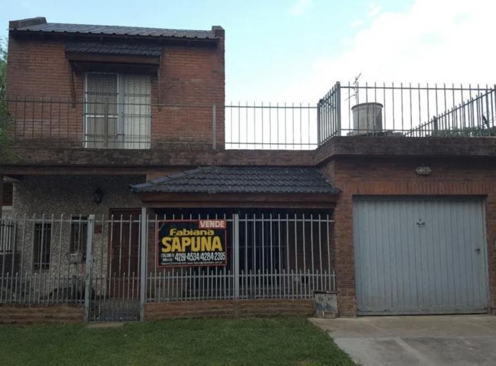 Casa · 150m² · 2 Dormitorios · 1 Cochera