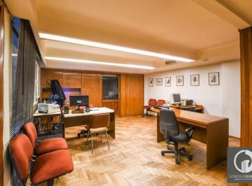 Oficina comercial · 157m² · 5 Ambientes · Oficina - Microcentro Rosario - Posibilidad Cochera