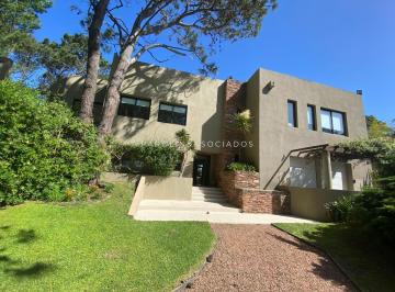 Foto1 · Casa en Venta en Rincón del Indio 5 Dorm. con Piscina