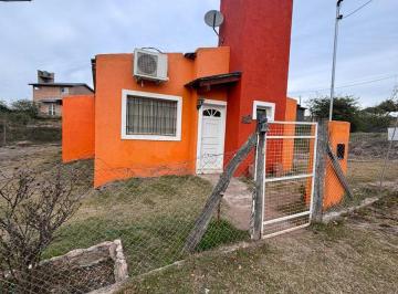 Casa · 79m² · 6 Ambientes · Casa en Venta de 2 Dorm. en Estancia Vieja
