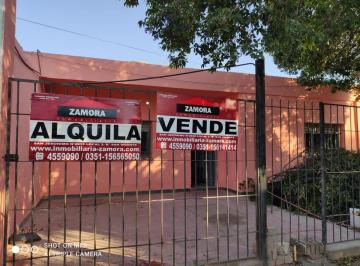 Casa · 2 Dormitorios · 1 Cochera · Casa - Miralta