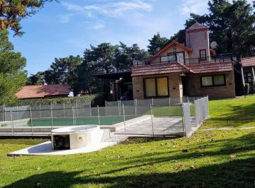 Casa · 200m² · 5 Ambientes · 2 Cocheras · Chalet Divino en Merlo San Luis Country Club Chumamaya