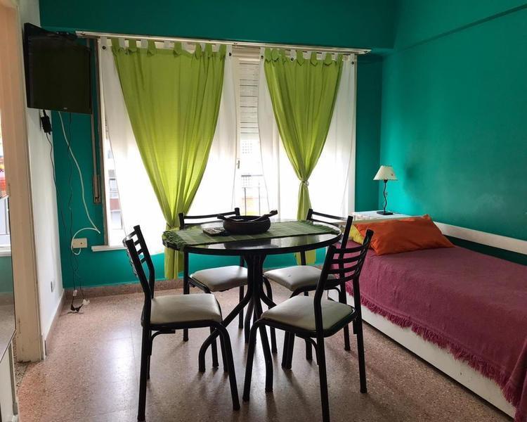 Departamento de 1 ambiente Y medio zona shopping aldrey