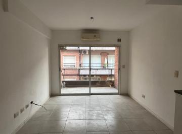 Departamento de 2 ambientes, Almirante Brown · Departamento de Dos Ambientes en Excelente Ubicación