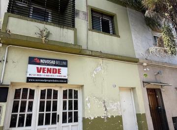 PH de 3 ambientes, Lanús · PH 3 Amb. 2 Baños y Tza. V. Alsina. a m. de Av Rivadavia. Venta Apto Credito
