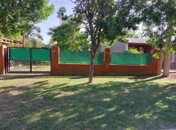Casa · 1m² · 3 Ambientes · 1 Cochera · Casa de 2 Dorm. en Ibarlucea