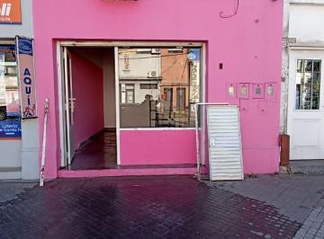 Local comercial de 1 ambiente, Rosario · Local Comercial en Alquiler - Urquiza Al 4500.