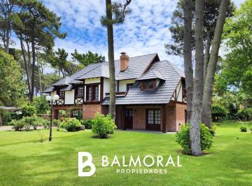 BML-BML-152_2 · Casa en Venta - Zona Golf Viejo. Ref: 8904