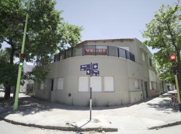 Casa de 6 ambientes, Bahía Blanca · Beruti Esq. Villarino (2 Casas Juntas)