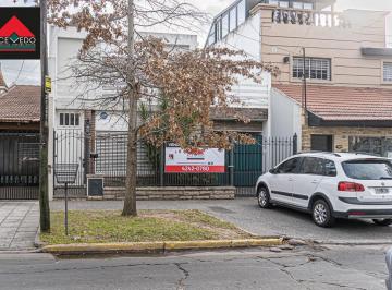 Casa · 200m² · 5 Ambientes · 1 Cochera · Casa - Banfield Oeste