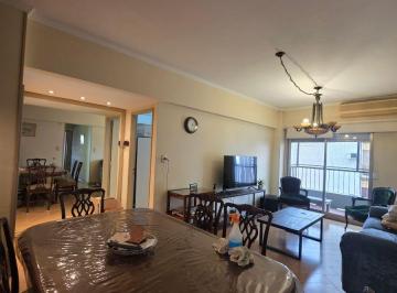 Departamento de 4 ambientes, Quilmes · Departamento 4 Ambientes en Venta Quilmes Cochera