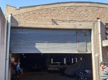 Bodega-Galpón · 200m² · Galpón + Local en Venta | Juan María Gutiérrez | 50% Contado y 30 Cuotas Financiadas