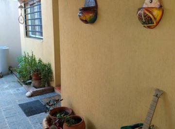 Casa · 150m² · 4 Ambientes · 4 Cocheras · Venta Casa 3 Dorm. en 505 E/7 y 8