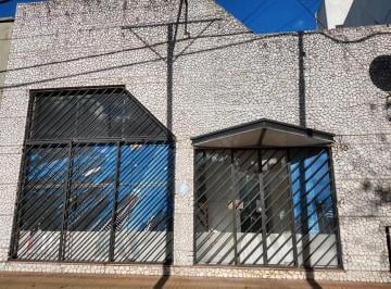 Local comercial · 75m² · 1 Ambiente · Venta Local Comercial + Departamento con Patio 530 E/6 y 7