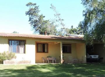 Casa · 224m² · 4 Ambientes · Casa - Otras