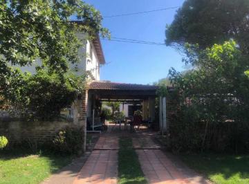Casa · 250m² · 4 Ambientes · 2 Cocheras · Casa - Balneario Buenos Aires
